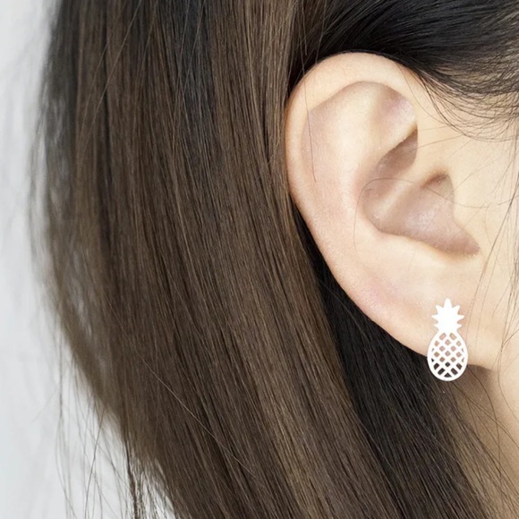 Boutique Jewelry - SILVER Mini Pineapple ♡ Stainless Steel Stud Earrings